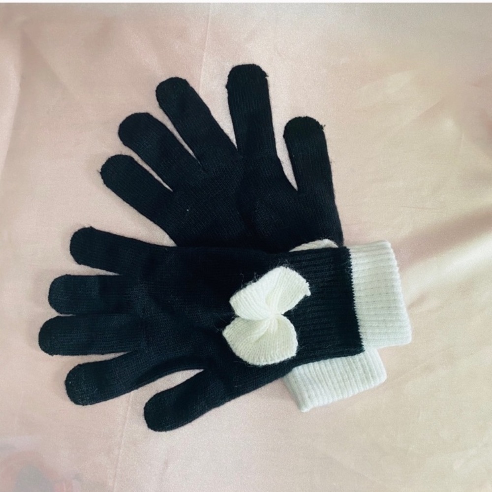 Gloves